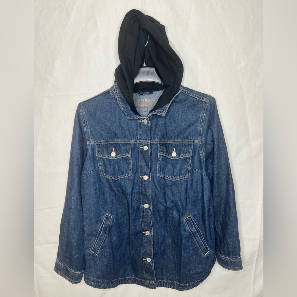 Torrid Blue Denim Jacket with‎ Tan Stitching - Picture 3 of 4